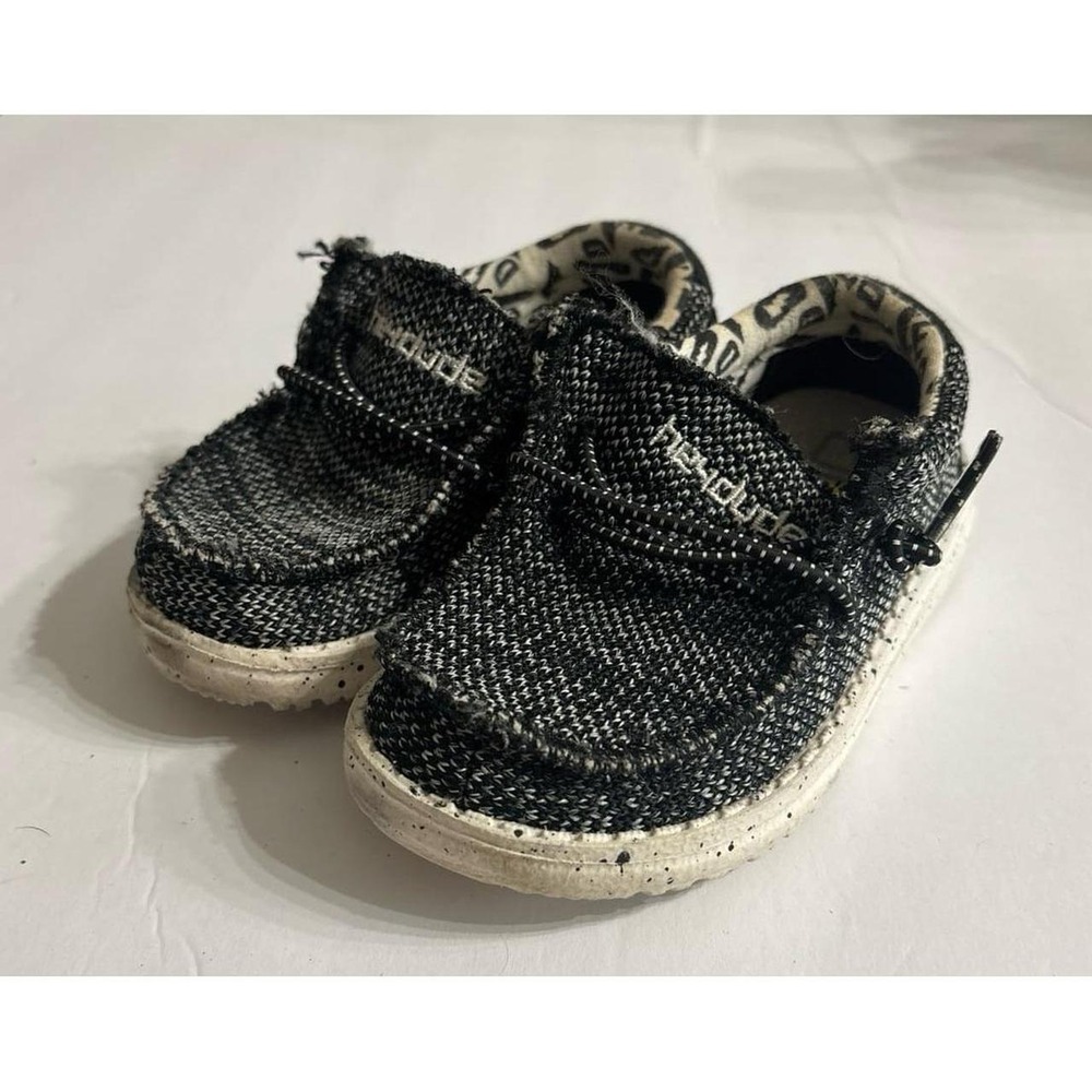 Hey Dude Wally Sox (Infant Sz. K5) Sox Skater, Black slip ons